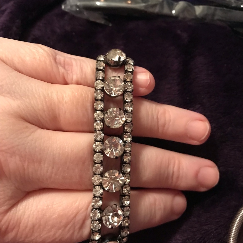 Stretchy Rhinestone Bracelet - Picture 2 of 2